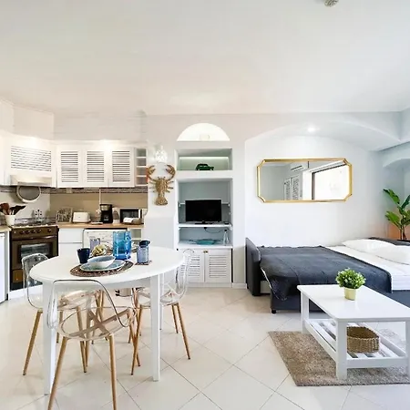 Sea View Apartment